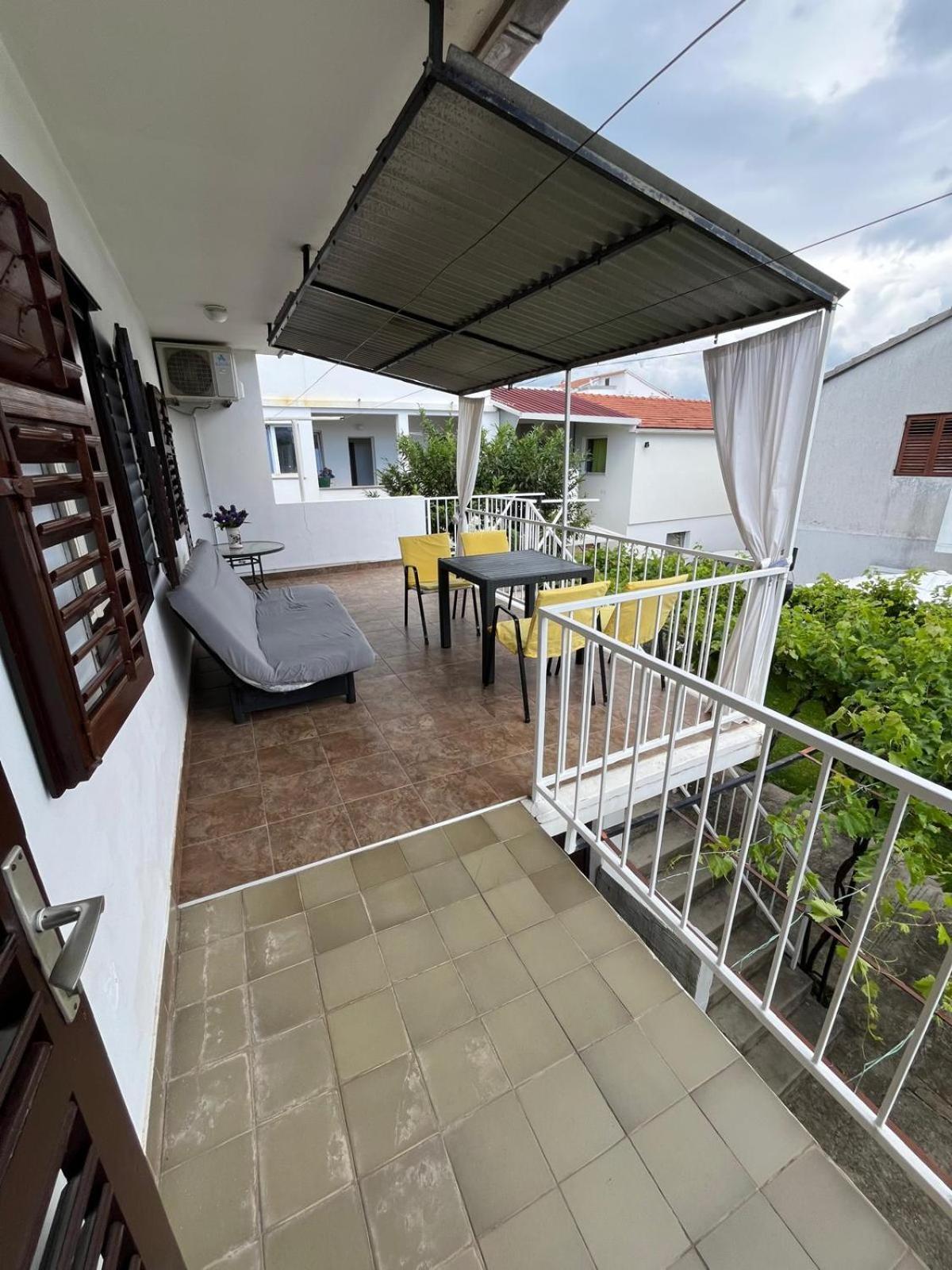 Apartmani Ana Juricev Vodice Exterior foto